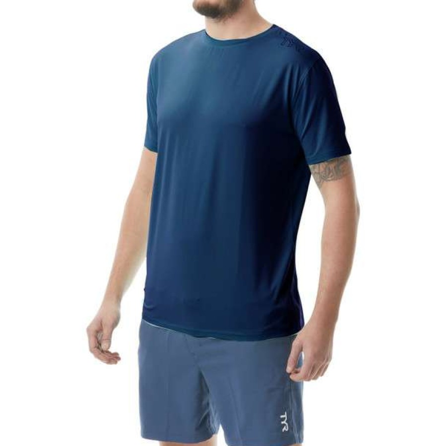 Rash Guards * | Tyr Men'S Sun Defense Short Sleeve Shirt 2023